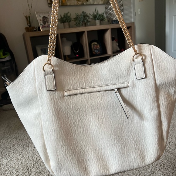 JESSICA SIMPSON LARGE TOTE - Picture 3 of 4
